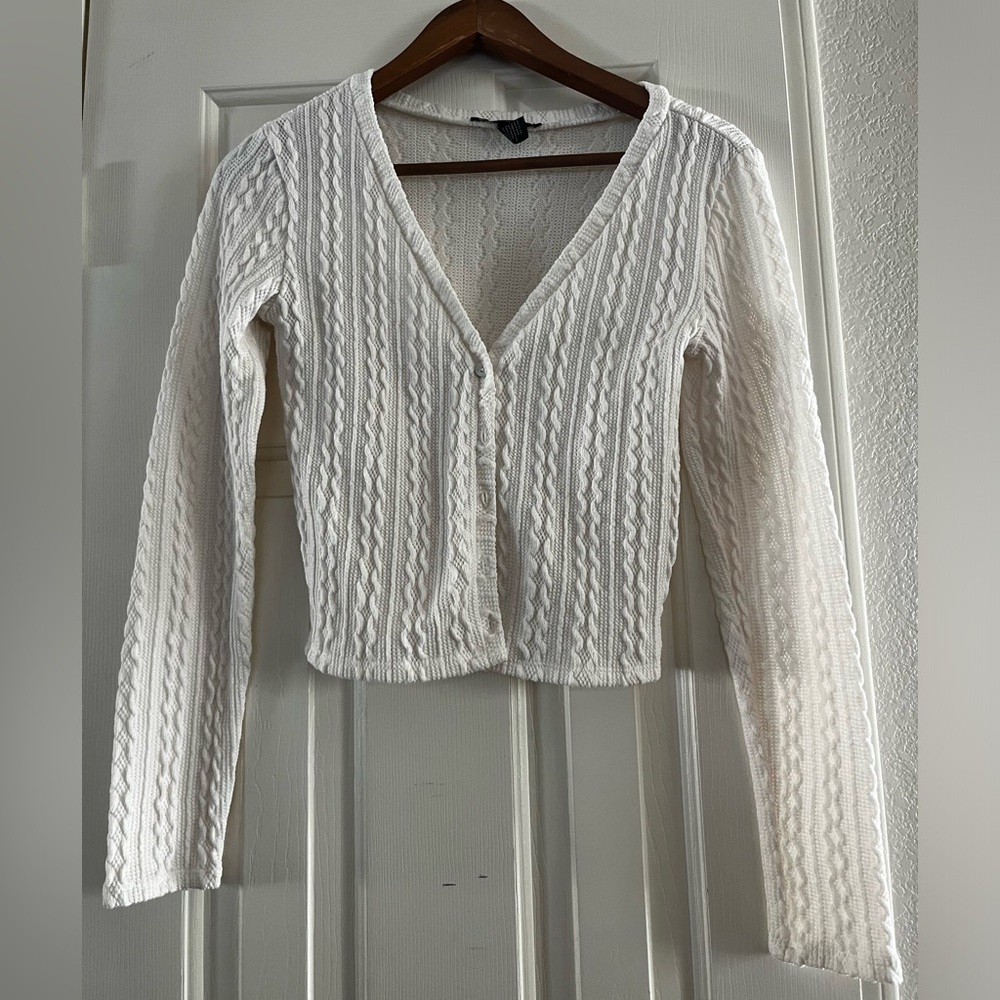 Forever 21 knit sweater/cardigan